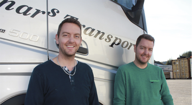 BJØRNARS TRANSPORT: Glenn Anton og Bjørnar Andre Pedersen.
