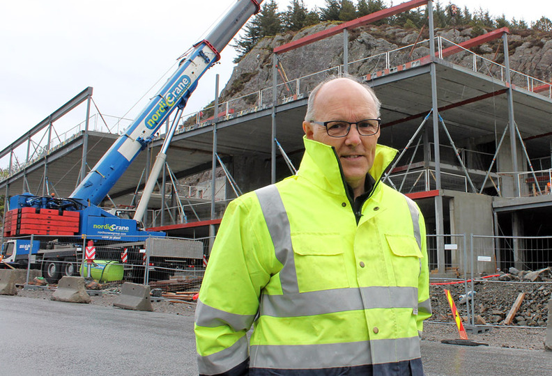 Gigantbedehus og konferansesenter