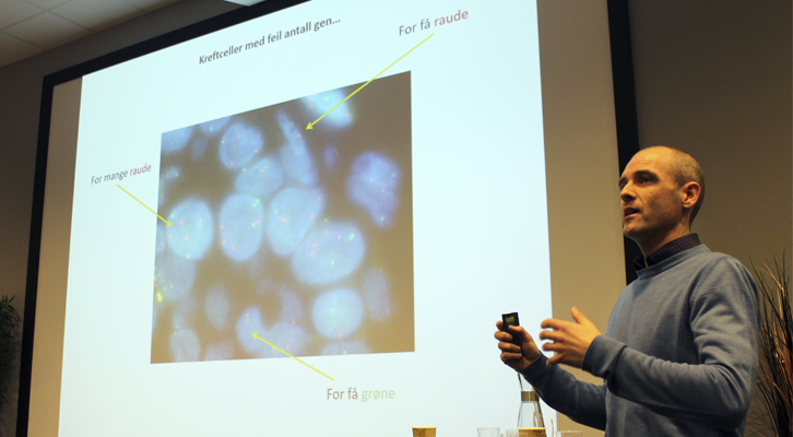 KREFTFORSKER FRA SOTRA: Stian Knappskog arbeider som seniorforsker ved Universitetet i Bergen og er daglig leder ved Mohn Kreftforskningslaboratorium ved Haukeland Universitetsjukehus. Han har mottatt forskningsstøtte til flere større prosjekt via Kreftforeningen, Forskningsrådet og Helse-Vest, og fikk nylig tildelt prosjektstøtte fra Kreftforeningen for perioden 2018 – 2021