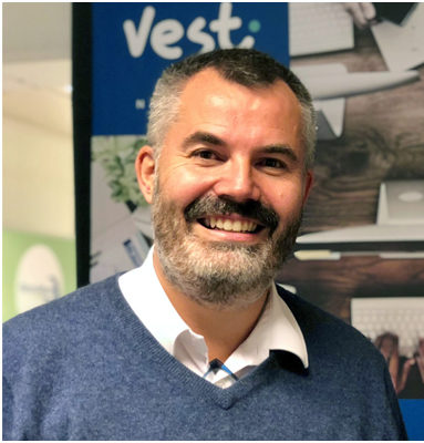 SKATTEFUNN: Fra venstre: Anders Bårthun Moe fra Strømme Service og John Ivar Halvorsen fra DNB. Moe delte sine erfaringer rundt SkatteFUNN med kursdeltakerne. Foto: SIlje Ulveseth