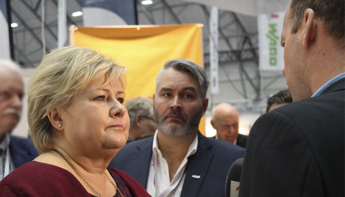 OTD 2016: Det er to år siden statsminister Erna Solberg var på OTD-messen i Sotra Arena. Odd Eide Knudsen står bak. Foto: Silje Ulveseth