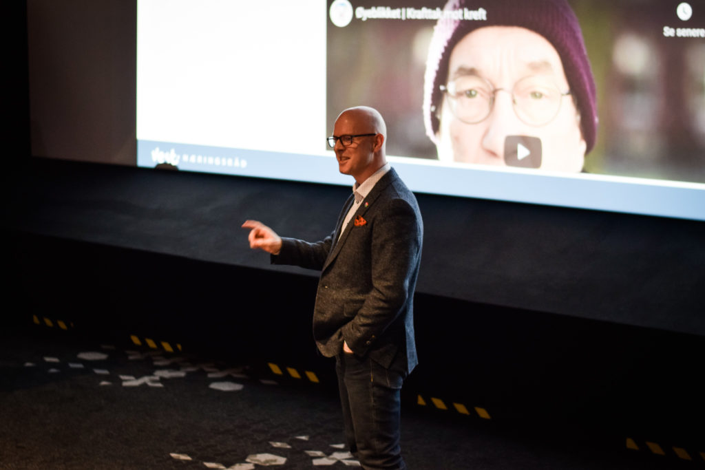 JUBLER OVER REKORD: Hans Jarle Einarsen, markedssjef på Sartor Storsenter, er strålende fornøyd med innsamlingen til Krafttak mot kreft. Foto: LK Productions