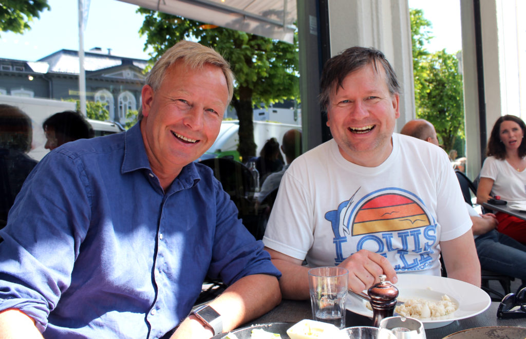 Henning Hauso (dagleg leiar i Vest Næringsråd) og Finn Tokvam, konferansier for Øygardenkonferansen og Strilepub.