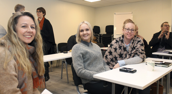 Veslemøy Vold, Linda Glomset og Kristine W. Andersen (Fjell Kommune)