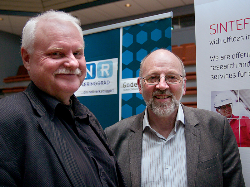 Sigmund Kvernes (til høyre) er nå tilbake som daglig leder i Gode Sirklar. Her står han sammen med Per Aarsand, daglig leder i VNR.